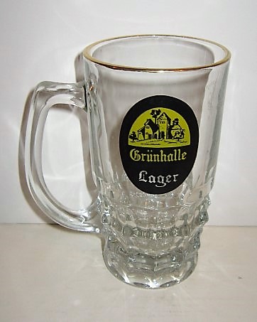 beer glass from the Greenall Whitley  brewery in England with the inscription 'Grunhalle Larger'