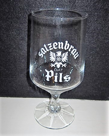beer glass from the Satzenbrau brewery in Germany with the inscription 'Satzenbrau Diat Pils'