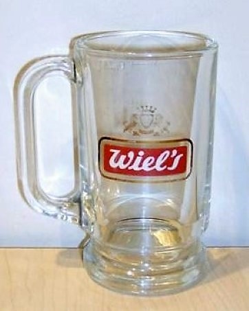 beer glass from the Wielemans-Cueppens       brewery in Belgium with the inscription 'Wiel's'