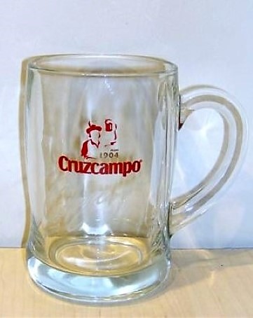 beer glass from the Cruzcampo brewery in Spain with the inscription '1904  Cruzcampo'