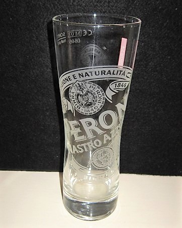 http://www.beerglasscollection.co.uk/images/glasses/1156.jpg