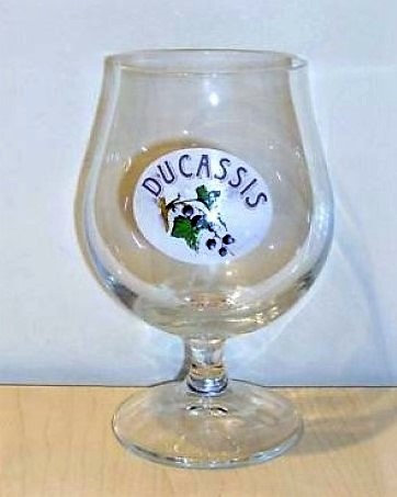 beer glass from the Des Geants brewery in Belgium with the inscription 'Ducassis'