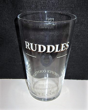 beer glass from the Ruddles  brewery in England with the inscription 'Ruddles Proper Country'