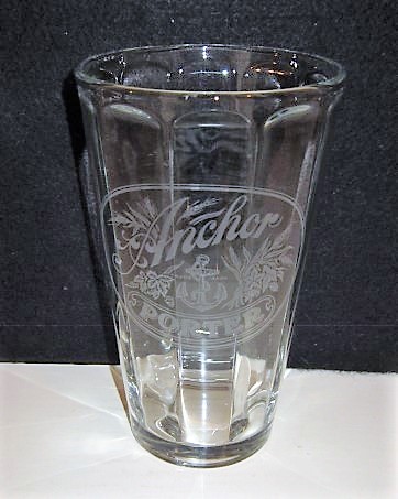 beer glass from the Anchor Steam brewery in U.S.A. with the inscription 'Anchor Porter'