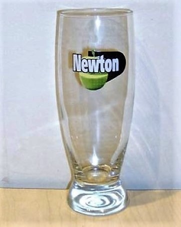 beer glass from the Lefebvre brewery in Belgium with the inscription 'Newton'