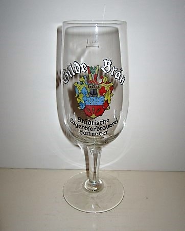 beer glass from the Gilde brewery in Germany with the inscription 'Gilde Brau Stadtische Eagerbierbrauerei Hannover'