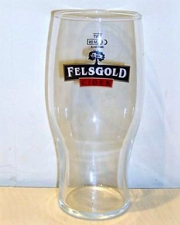beer glass from the Makro brewery in England with the inscription 'Felsgold Cider'