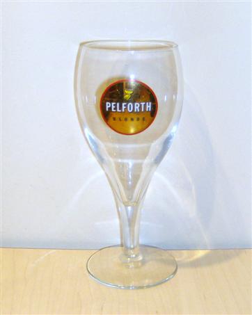 beer glass from the Pelican-Pelforth brewery in France with the inscription 'Pelforth Blonde'