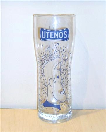 beer glass from the Svyturys-Utenos Alus brewery in Lithuania with the inscription 'Utenos Gera Galva Visada Pilna Gery Minciy'