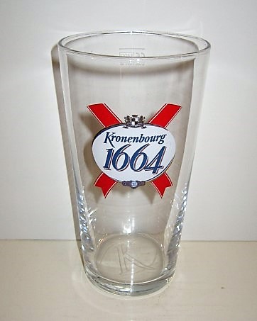 beer glass from the Kronenbourg brewery in France with the inscription 'Kronenbourg 1664'