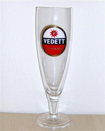 beer glass from the Duvel Moortgat brewery in Belgium with the inscription 'Vedett Extra Blond'