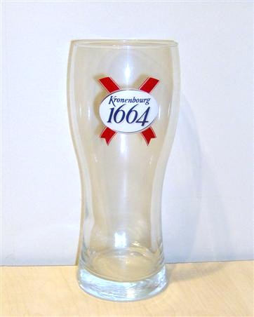 beer glass from the Kronenbourg brewery in France with the inscription 'Kronenbourg 1664'