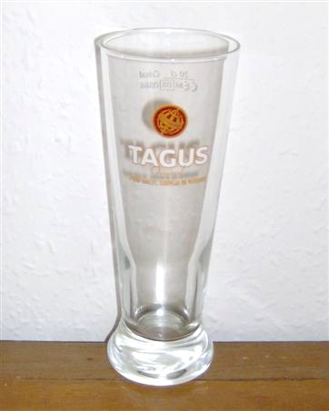 beer glass from the Cereuro brewery in Portugal with the inscription 'Tagus Original Puro Malte Cerveja De Verdade'