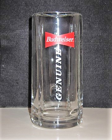 beer glass from the Anheuser Busch brewery in U.S.A. with the inscription 'Budweiser Genuine'