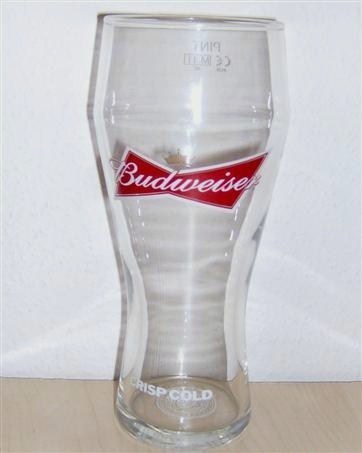 beer glass from the Anheuser Busch brewery in U.S.A. with the inscription 'Budweiser Crisp Cold'