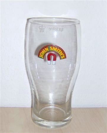 beer glass from the John Smith's brewery in England with the inscription 'John Smith's '