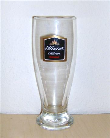 beer glass from the Henninger brewery in Germany with the inscription 'Kaiser Pilsner Henninger'