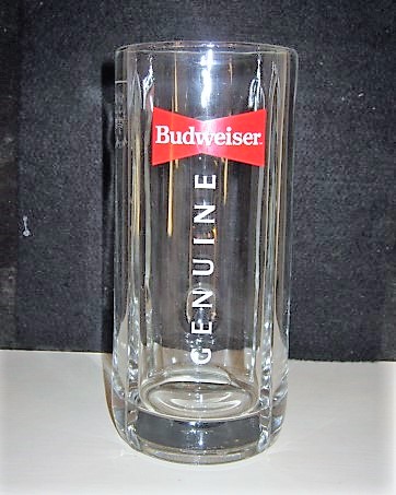 beer glass from the Anheuser Busch brewery in U.S.A. with the inscription 'Budweiser Genuine'