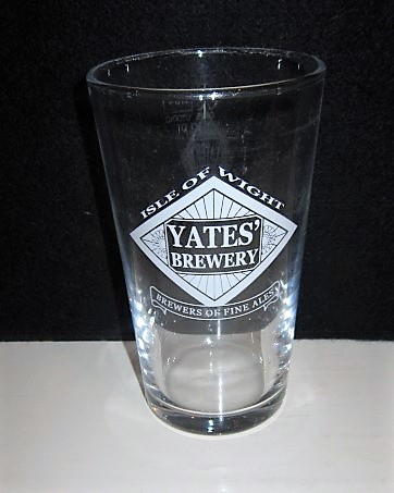 beer glass from the Yates brewery in England with the inscription 'Isle Of Wight. Yates Brewery. Brewers Of Fine Ales'