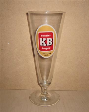 beer glass from the Tooth And Co Ltd brewery in Australia with the inscription 'Tooth,s Lager '