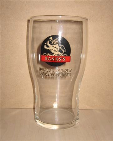 beer glass from the Wolverhampton & Dudley  brewery in England with the inscription 'Banks's Full Pint Guaranteed'