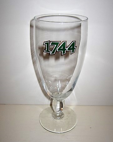 beer glass from the Worthington brewery in England with the inscription '1744 William Worthington'