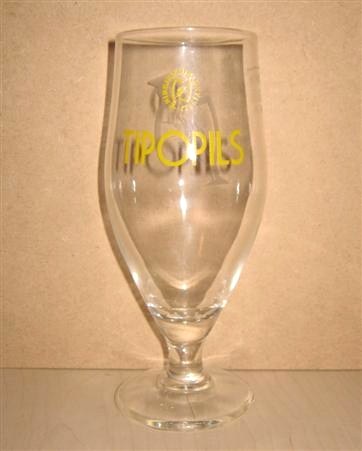 beer glass from the Birrificio brewery in Italy with the inscription 'Birrificio Italiano Tipopils'