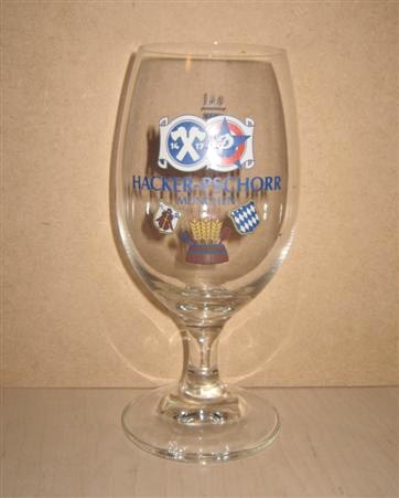 beer glass from the Hacker-Pschorr brewery in Germany with the inscription 'Hacker Pschorr Munchen'