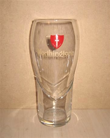 beer glass from the Worthington brewery in England with the inscription 'Worthington '
