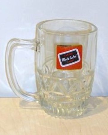 beer glass from the Carling brewery in Canada with the inscription 'Carling Black Label Lager '