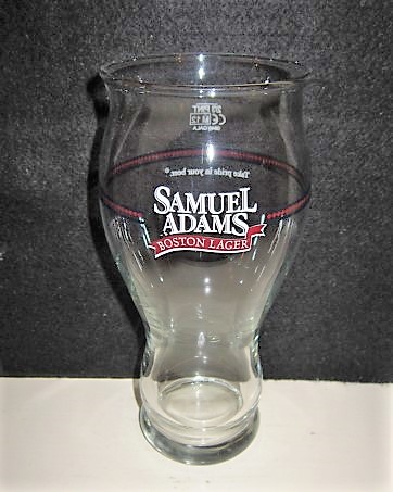 beer glass from the Boston Beer Co brewery in U.S.A. with the inscription 'Samuel Adams Boston Lager. '