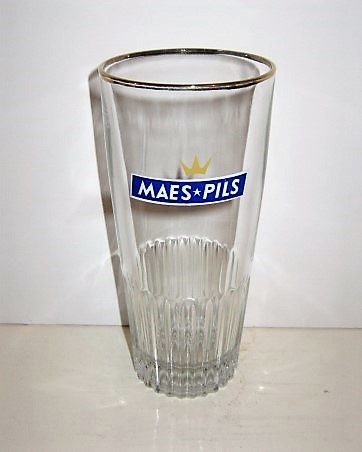 beer glass from the Alken-Maes  brewery in Belgium with the inscription 'Maes Pils'