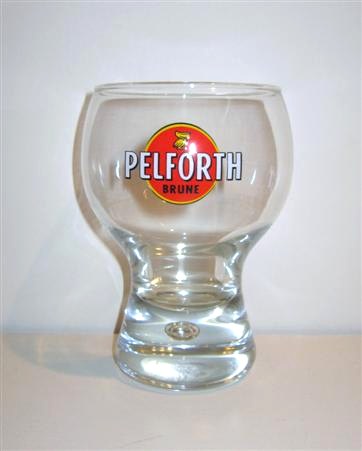 beer glass from the Pelican-Pelforth brewery in France with the inscription 'Pelfort Brune'