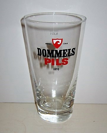 beer glass from the Dommelsch brewery in Netherlands with the inscription 'Anno 1744 Dommels Pils 1970'