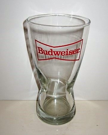 beer glass from the Anheuser Busch brewery in U.S.A. with the inscription 'Budweiser'