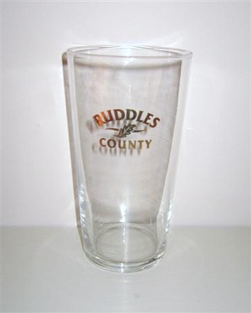 beer glass from the Ruddles  brewery in England with the inscription 'Ruddles County'