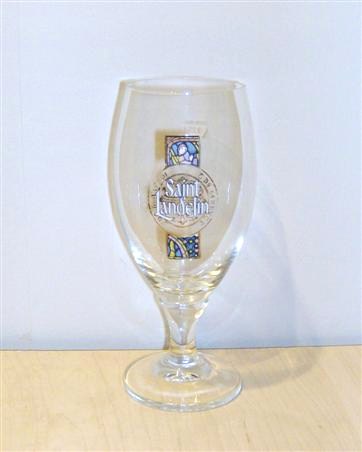 beer glass from the De Gayant  brewery in France with the inscription 'Saint Landelin'