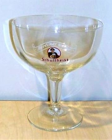 beer glass from the Berliner-Schultheiss brewery in Germany with the inscription 'Berliner Weisse Schltheiss'