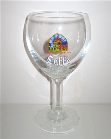 beer glass from the Leffe brewery in Belgium with the inscription 'Abbaye de Abdij van Leffe'