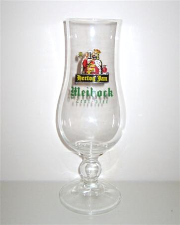beer glass from the Arcense  brewery in Netherlands with the inscription 'Hertog Jan. Meibock Lentebier'