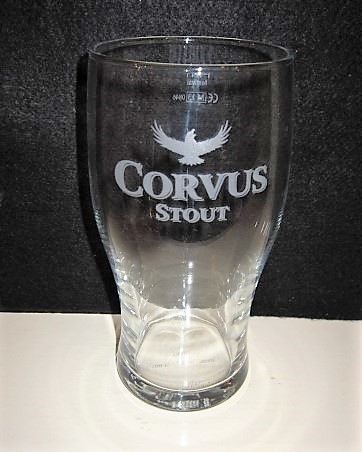 beer glass from the Wadworth brewery in England with the inscription 'Corvus Stout'