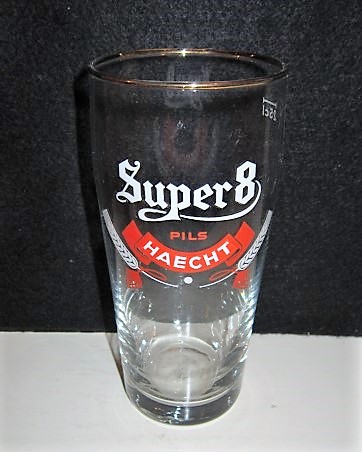 beer glass from the  Haacht brewery in Belgium with the inscription 'Super 8 Pils Haecht'