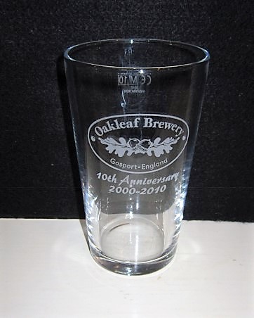 beer glass from the Oakleaf brewery in England with the inscription 'Oakleaf Brewery Gosport England. 10th Anniversary 2000-2010'