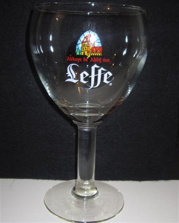 beer glass from the Leffe brewery in Belgium with the inscription 'Abbaye de Abdij van Leffe'