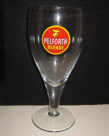 beer glass from the Pelican-Pelforth brewery in France with the inscription 'Pelforh Blonde'