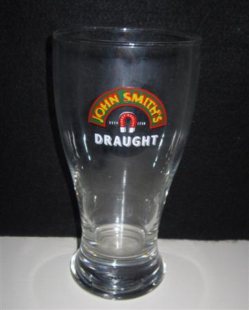 beer glass from the John Smith's brewery in England with the inscription 'John Smith's EST 1758 Draught'