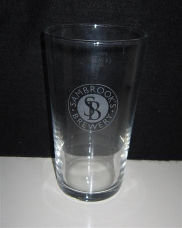 beer glass from the Sambrook's brewery in England with the inscription 'SB. Sambrook's Brewery'