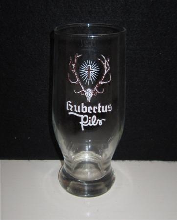 beer glass from the Hubertus brewery in Austria with the inscription 'Hubertus Pils'