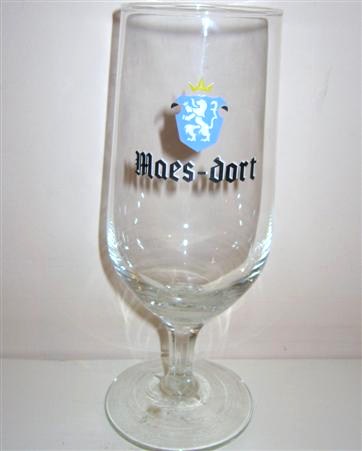 beer glass from the Alken-Maes  brewery in Belgium with the inscription 'Maes Dort'