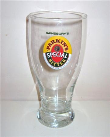 beer glass from the Carlsberg-Tetley brewery in England with the inscription 'Sainsburys Parkins Special Bitter'